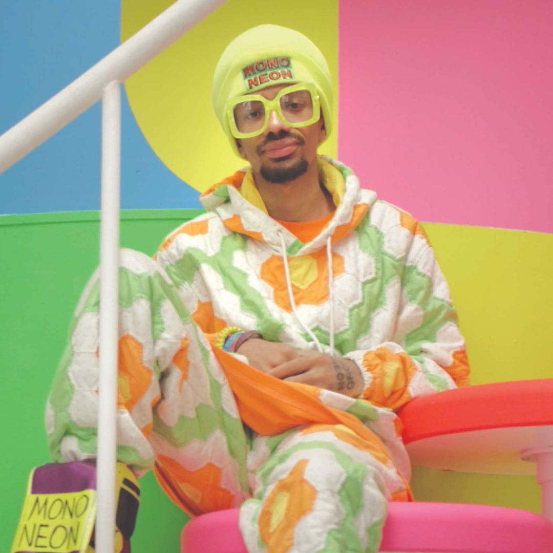 MonoNeon at Melkweg Tickets