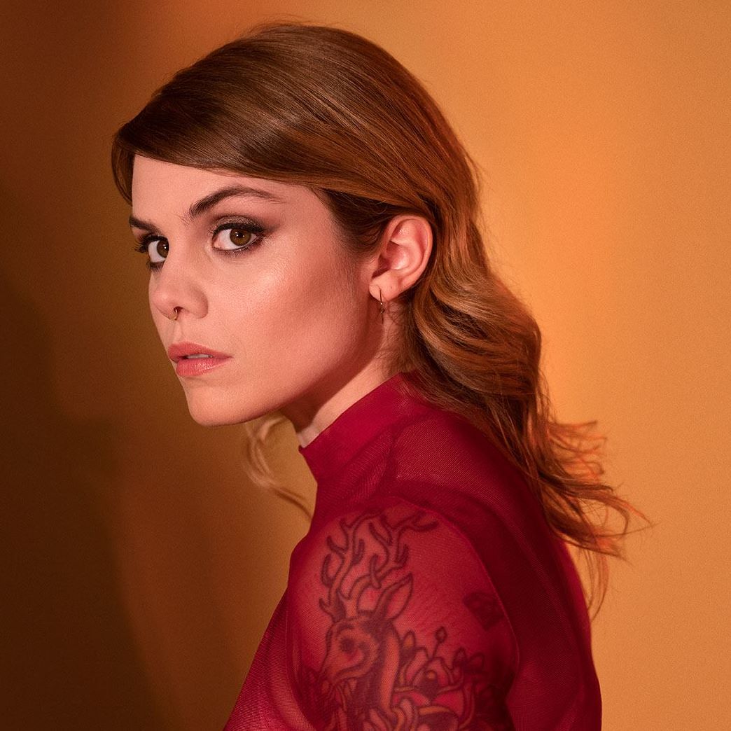 Coeur de Pirate at Town Hall New York Tickets (19 November 2022 in New