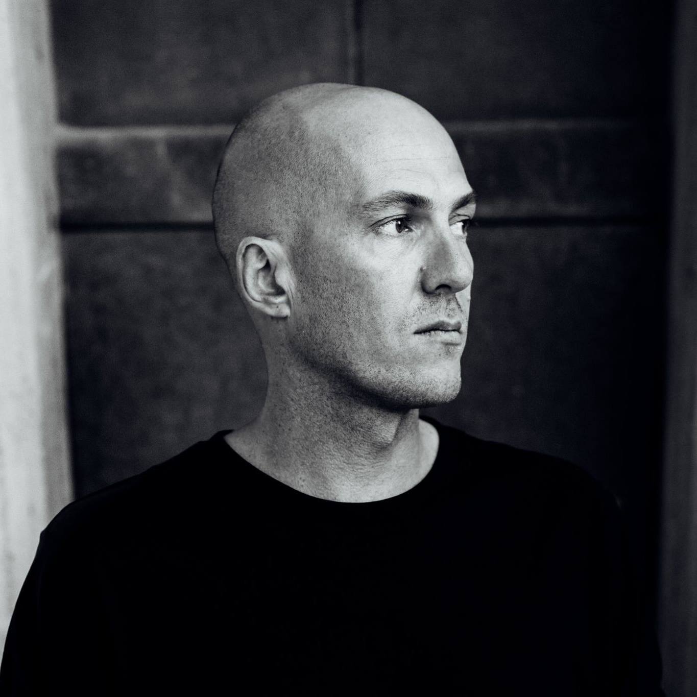 Julian Jeweil Tickets