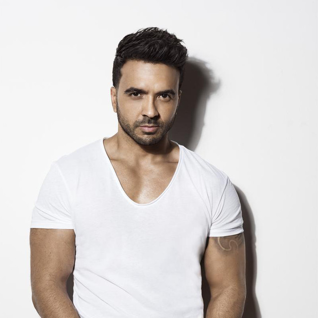 Luis Fonsi Tickets