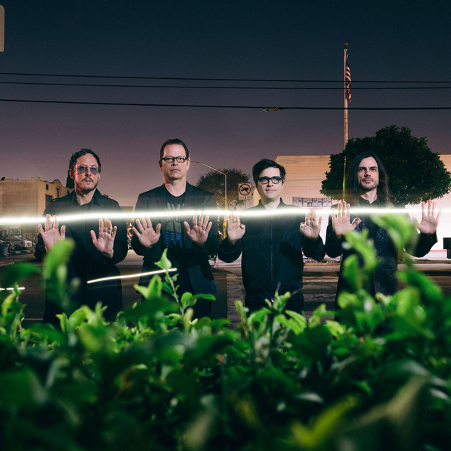 Weezer en Intuit Dome Tickets