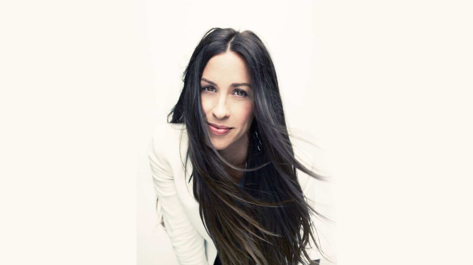 Alanis Morissette at Ruoff Music Center Tickets