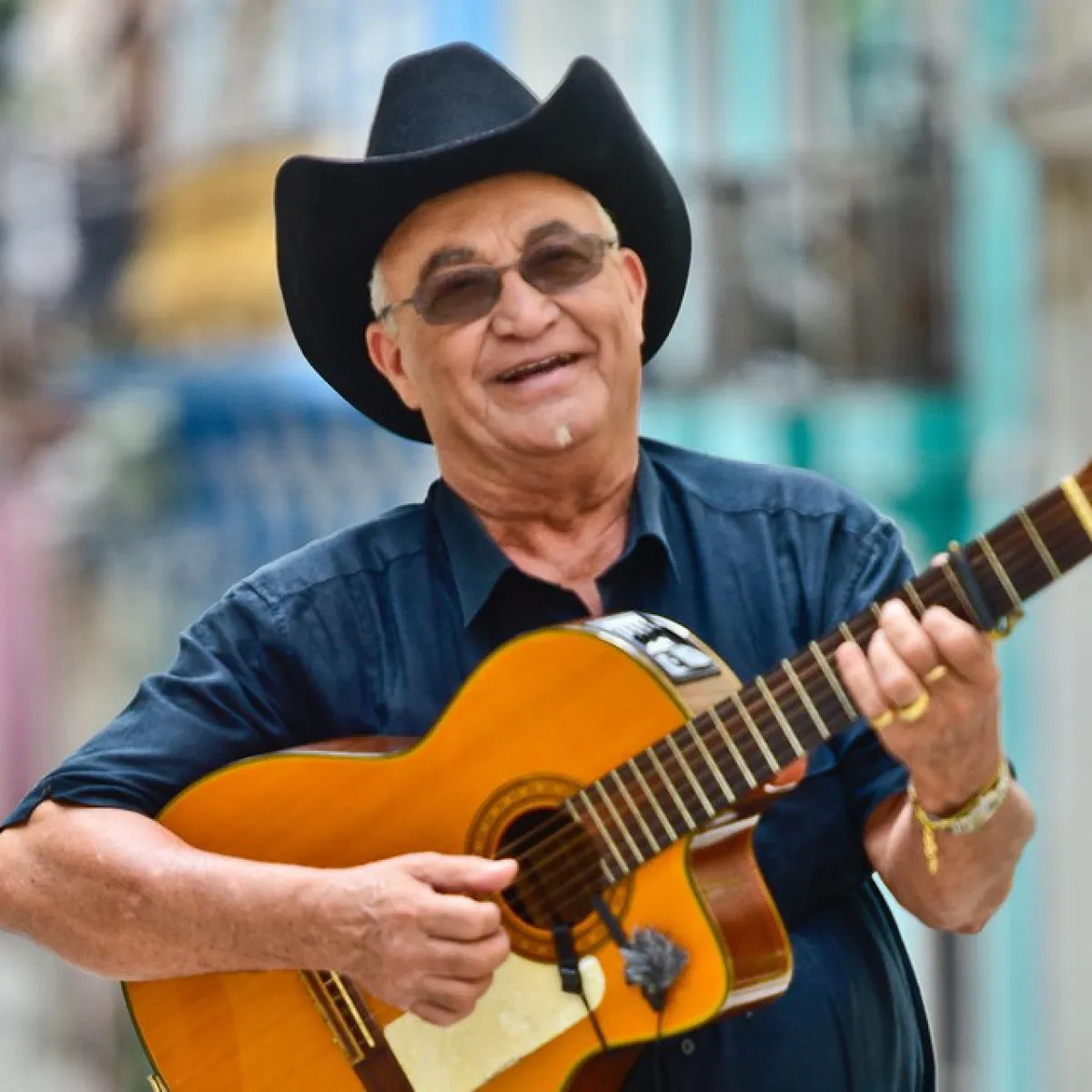 Eliades Ochoa en Le Grand Rex Tickets