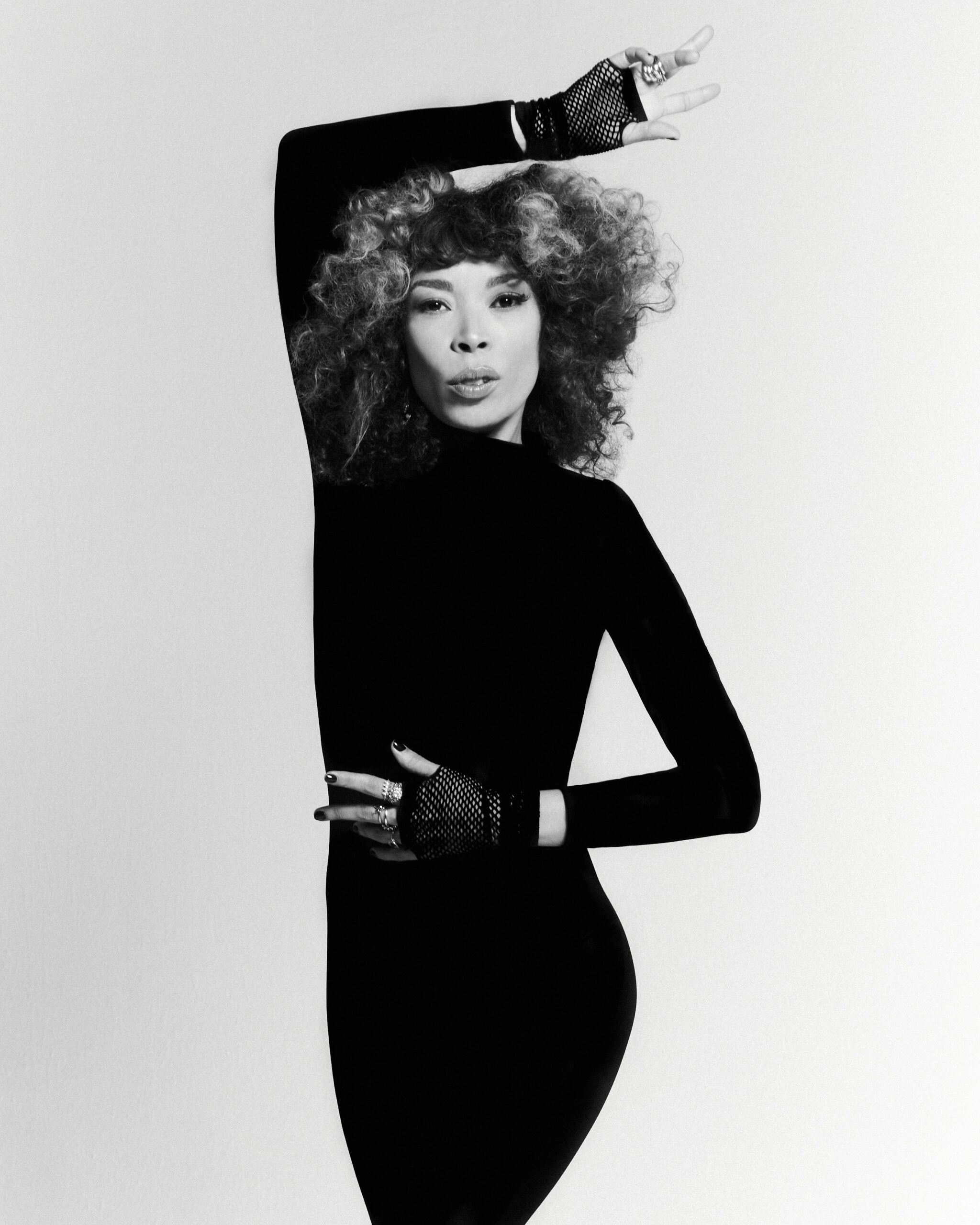 Flavia Coelho at Salle de l'Etoile Tickets