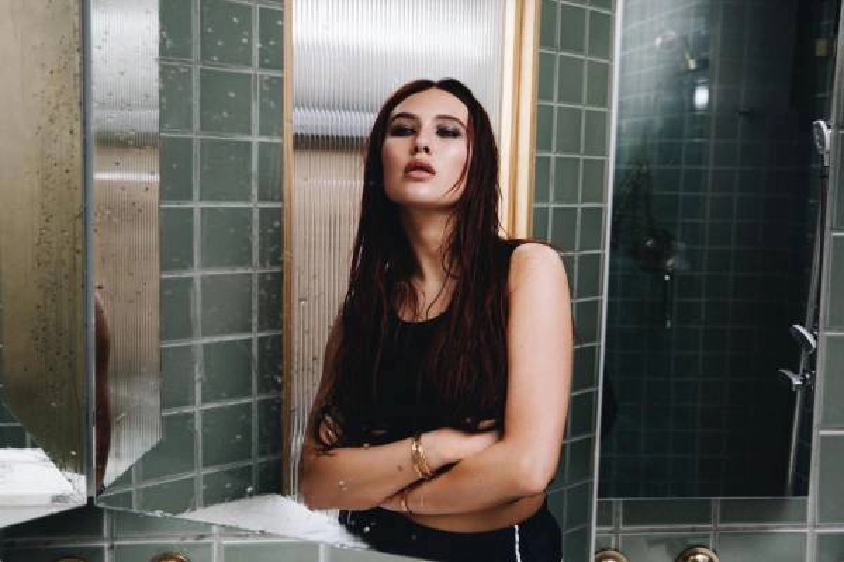 Billets Mimi Webb (Hole 44 - Berlin)