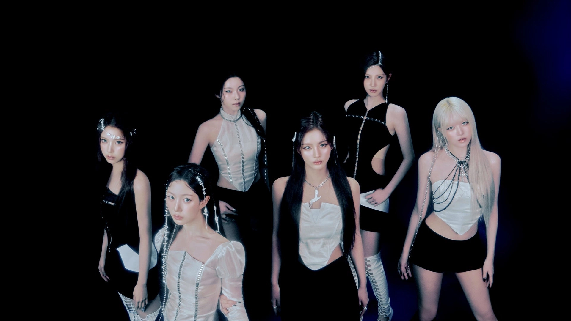 NMIXX al Youtube Theater Tickets